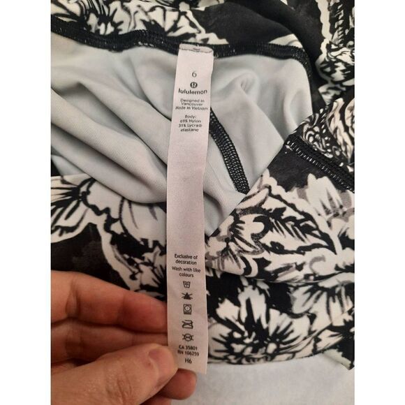 Lululemon Wunder Under High Rise Legging size 6 Painted Paisley - Picture 4 of 5